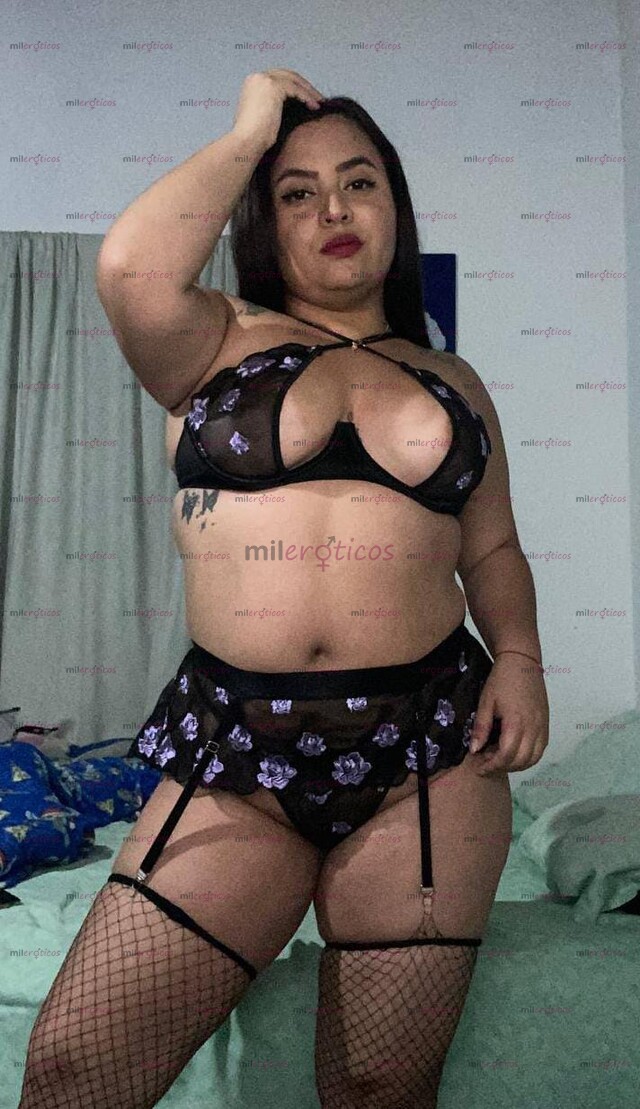 FOTOS DE SOY ANDREA PAPI LA MÁS PUTA,COMPLACIENTE Y RICA CON PROMOS
