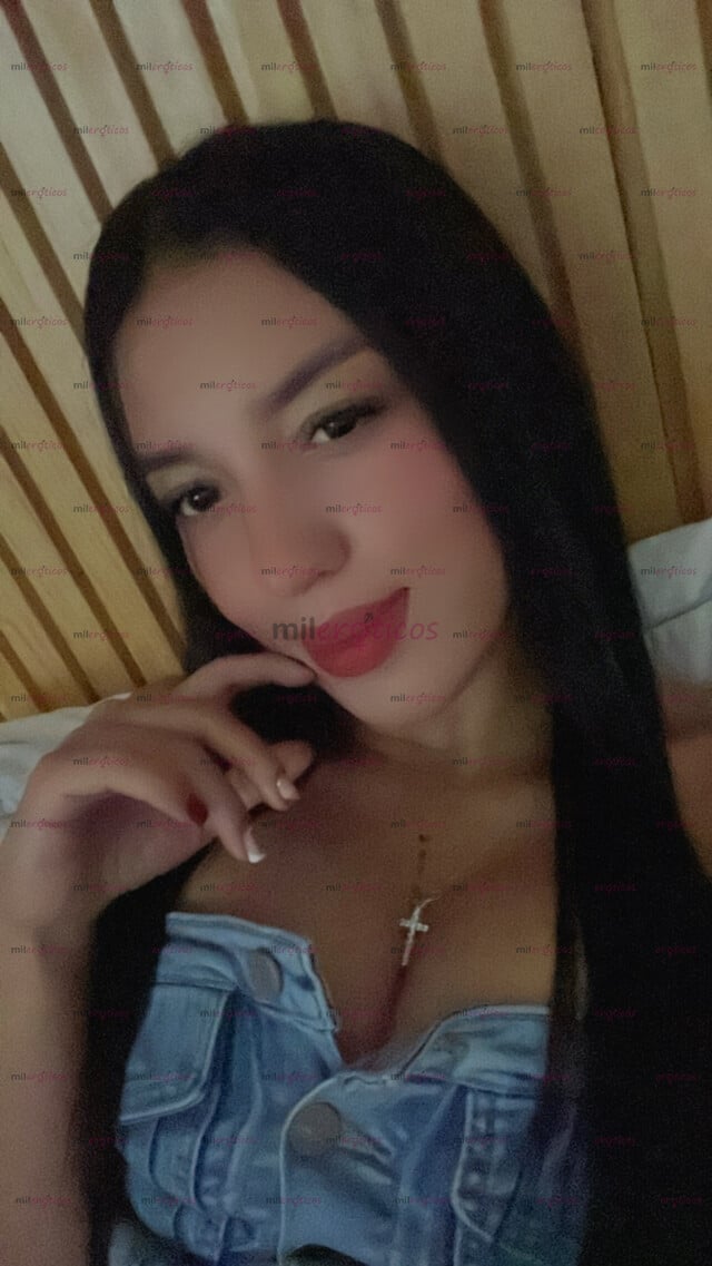 FOTOS DE COLOMBIANA 22 AÑOS , FLAQUITA Y TIERNA , DISPUESTA A COMPLACERTE