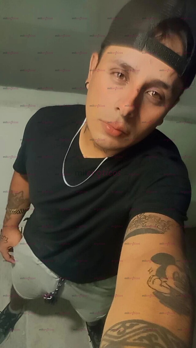 FOTOS DE MACHO100%ACTIVO,DOMINANTE CON UNA VERGA LLENA DE LECHE PARA TY