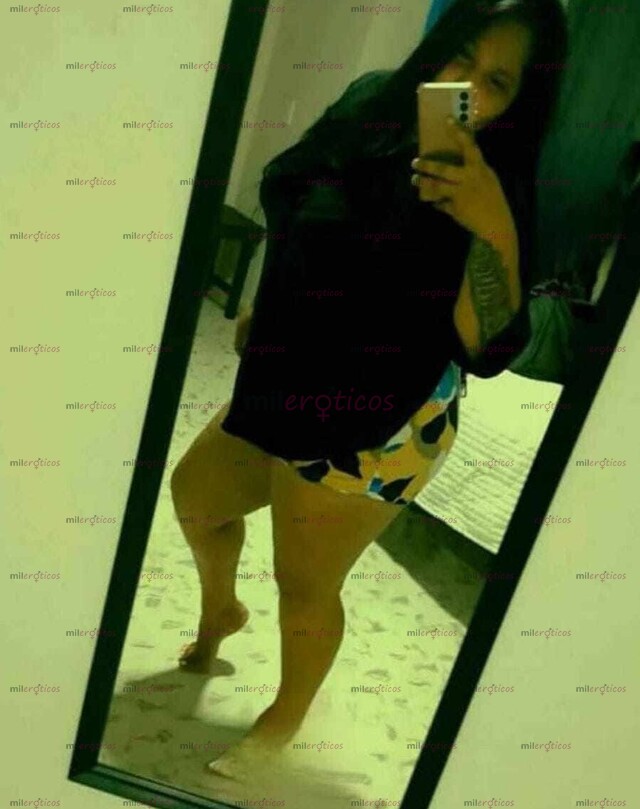 FOTOS DE PUTITA CURVY DE BUEN CULO Y TETAS COMPLACIENTE PARA TI