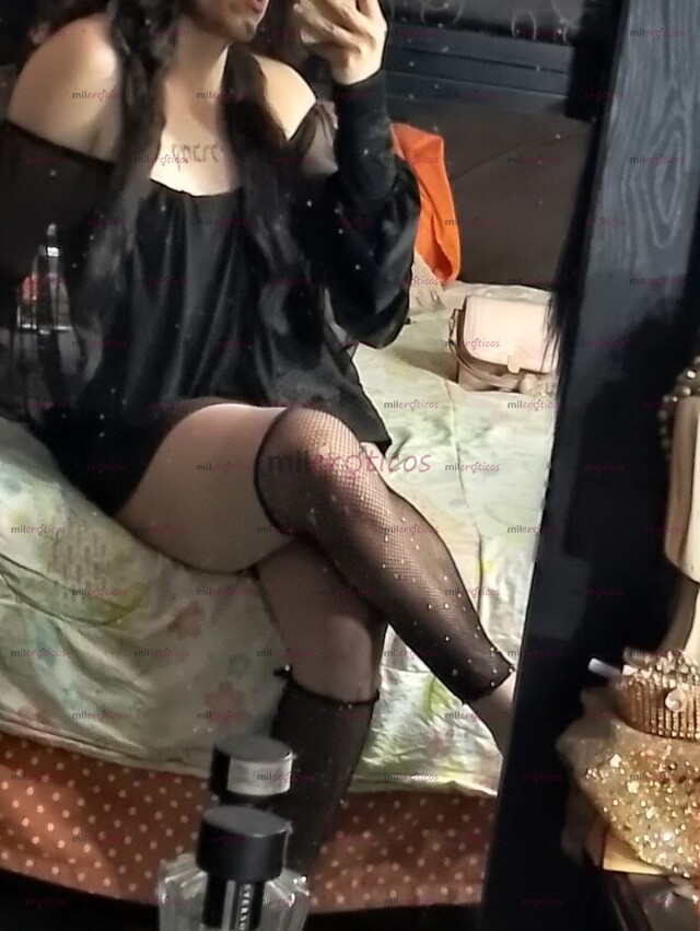 FOTOS DE PROMOCION DE TIERRA CALIENTE LAS PIERNAS DEL MILLÓN ÚNICOS DIAS SEXOXA Y PUTONA