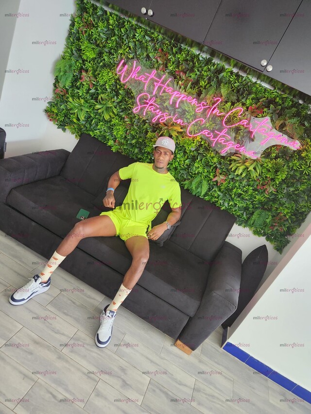 FOTOS DE NEGRO VERGON QUE COMPLACIENTE ALTO Y SÚPER DOTADO