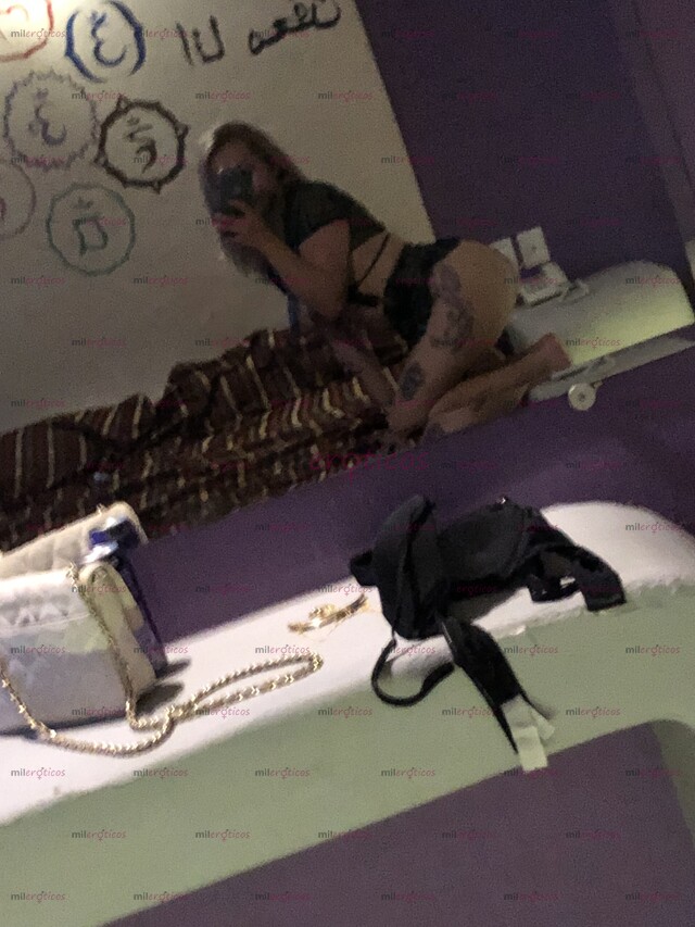 FOTOS DE LUNA, PERFECTAMENTE PERVERSA, CULO RICO . CULEA RICO, CON PERRITO VAGINAL