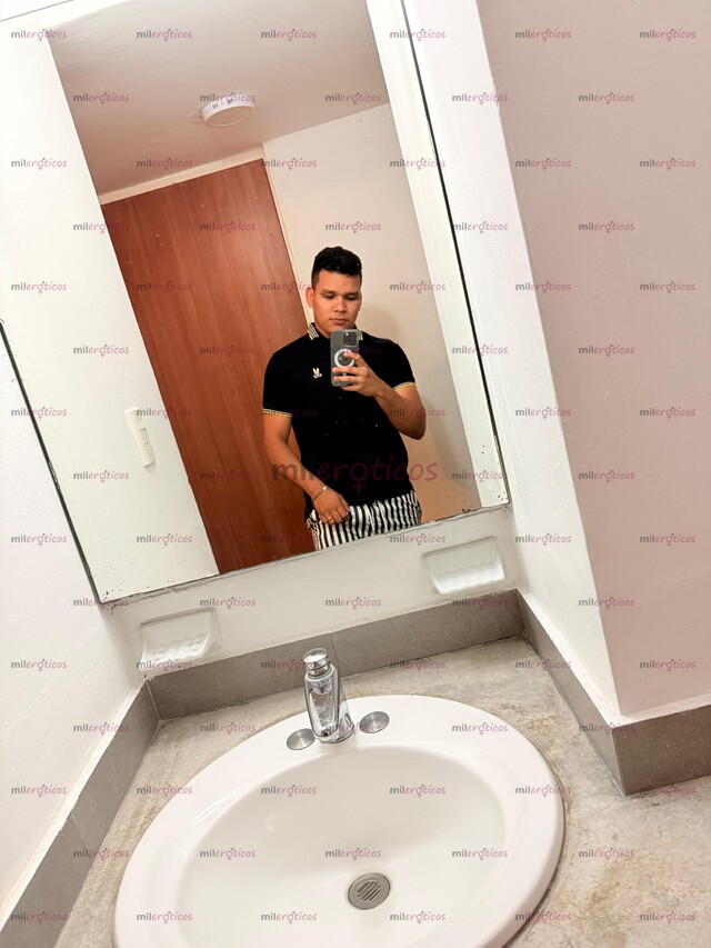 FOTOS DE CHAMO .. ACTIVO . VARONIL .DISCRETO . LECHERO