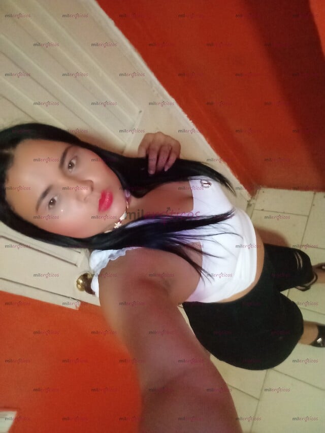 FOTOS DE HOLA SOY LUNITA UNA CHICA MUY ARDIENTE ARRECHITA VICITAME Y TE HARÉ PASAR DELI