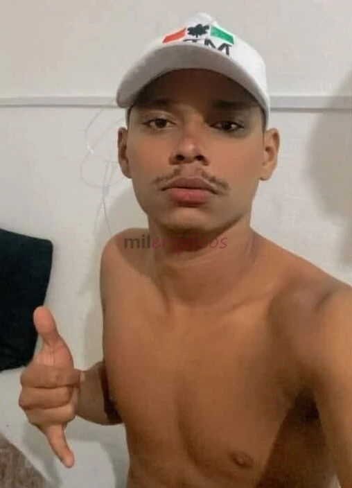 Ola me chamo lucas estou localizado aqui no genibau sou um moreno sarado gostoso com um pau enorme e grosso sou apenas ativo nao abro excecoes para se...