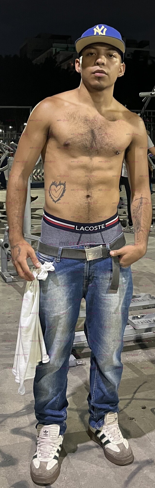 FOTOS DE CHAKAL VERGON 20 CM GRUESA Y MORENA, MASCULINO Y TATUDO