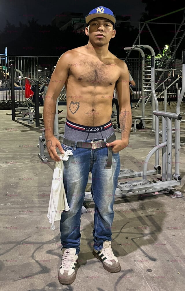 FOTOS DE CHAKAL VERGON 20 CM GRUESA Y MORENA, MASCULINO Y TATUDO