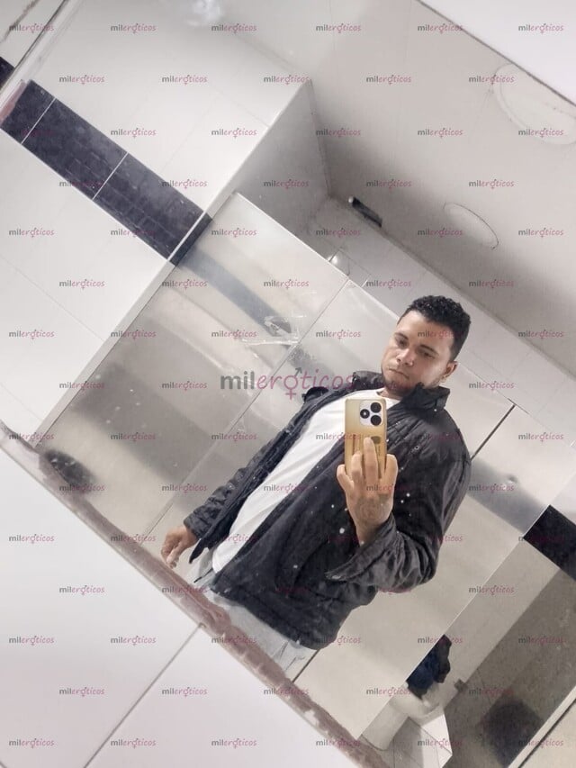 FOTOS DE HOLA ME LLAMO JHOAN SOY UN CHICO VERSÁTIL DISPUESTO A CUMPLIR SUS FANTASÍAS SEXU