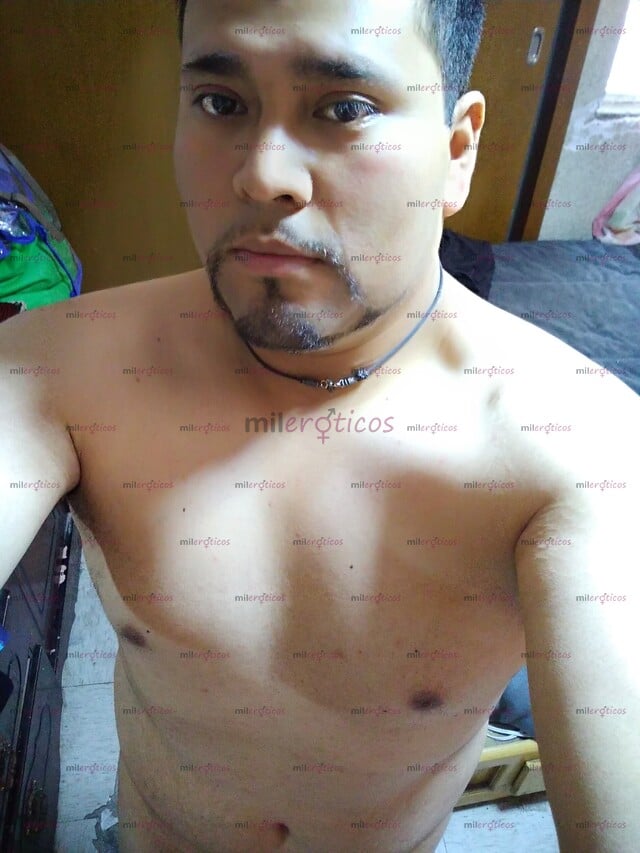 FOTOS DE HOLA MI AMOR SOY CHARLY A TUS ÓRDENES SERÉ TU MEJOR AMANTE
