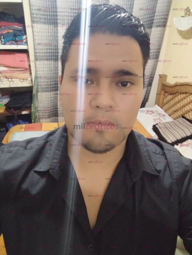 FOTOS DE HOLA MI AMOR SOY CHARLY A TUS ÓRDENES SERÉ TU MEJOR AMANTE