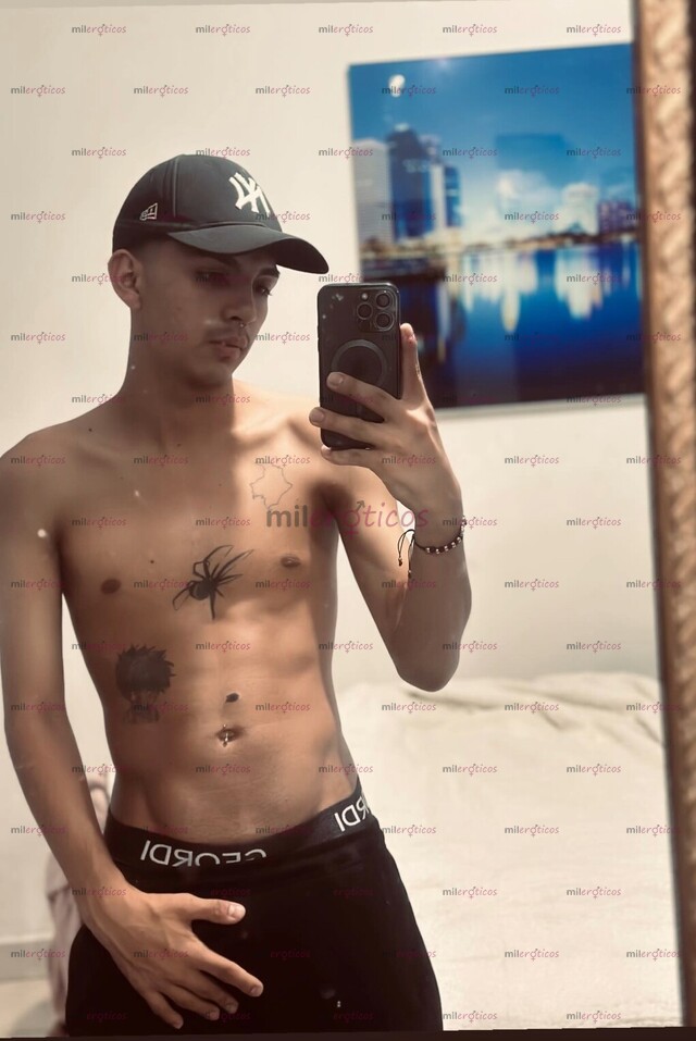 FOTOS DE POLLO ARRECHO VERGON 20CM DISPUESTO A COMPLACERTE