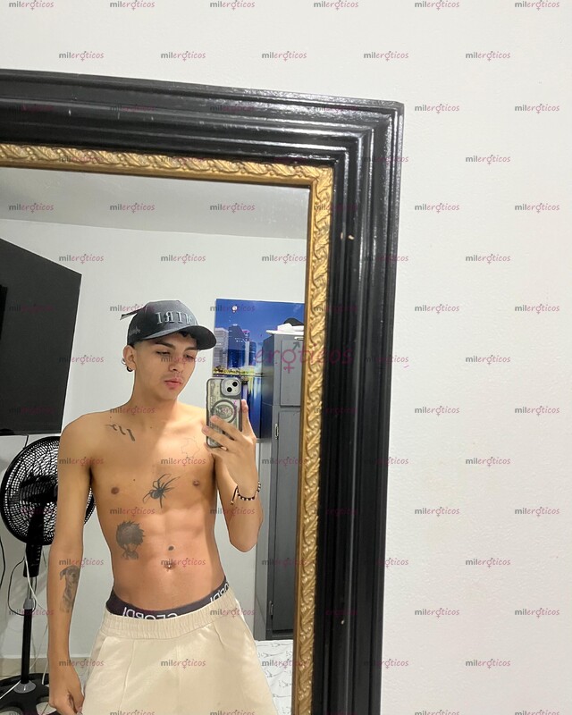 FOTOS DE POLLO ARRECHO VERGON 20CM DISPUESTO A COMPLACERTE