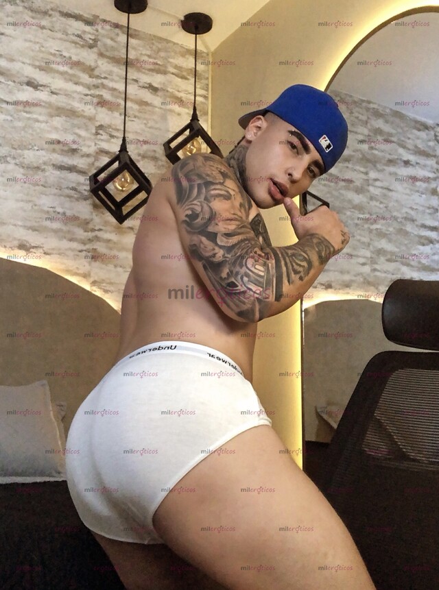 FOTOS DE POLLO SERIO RESERVADO Y TATUADO LISTO PARA COMPLACERTE