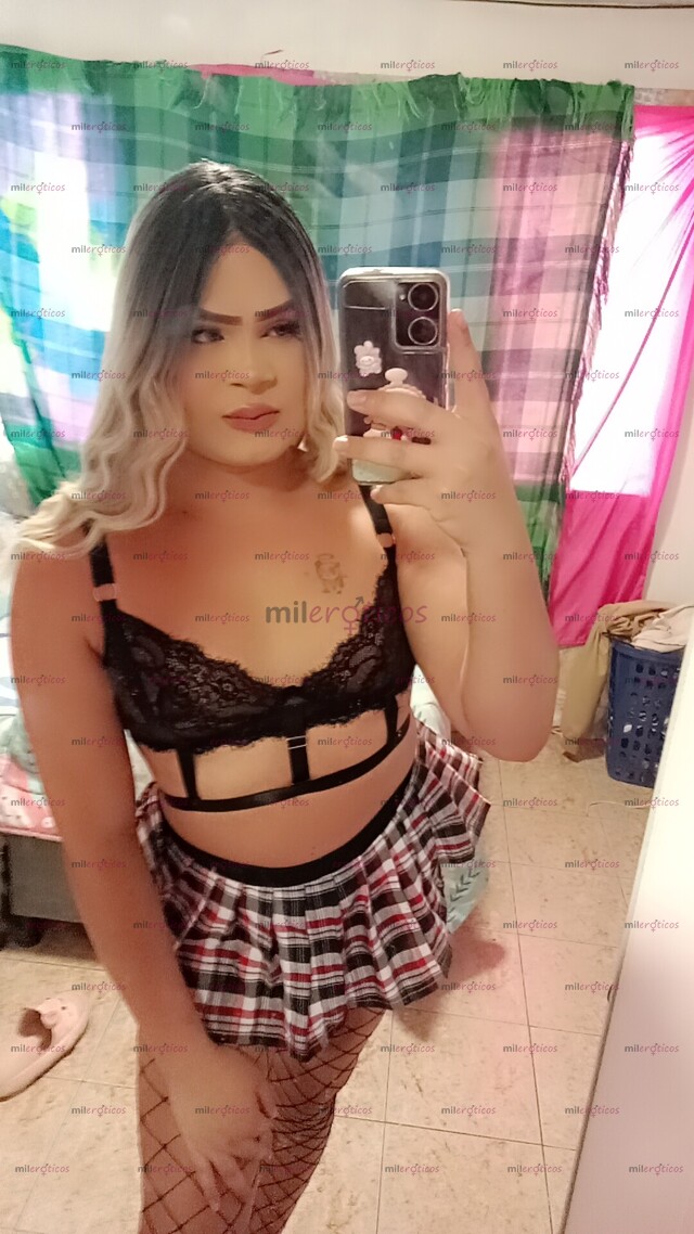 FOTOS DE HOLA SOY CRISTINA UNA CHICA TRANS EN PATIO BONITO