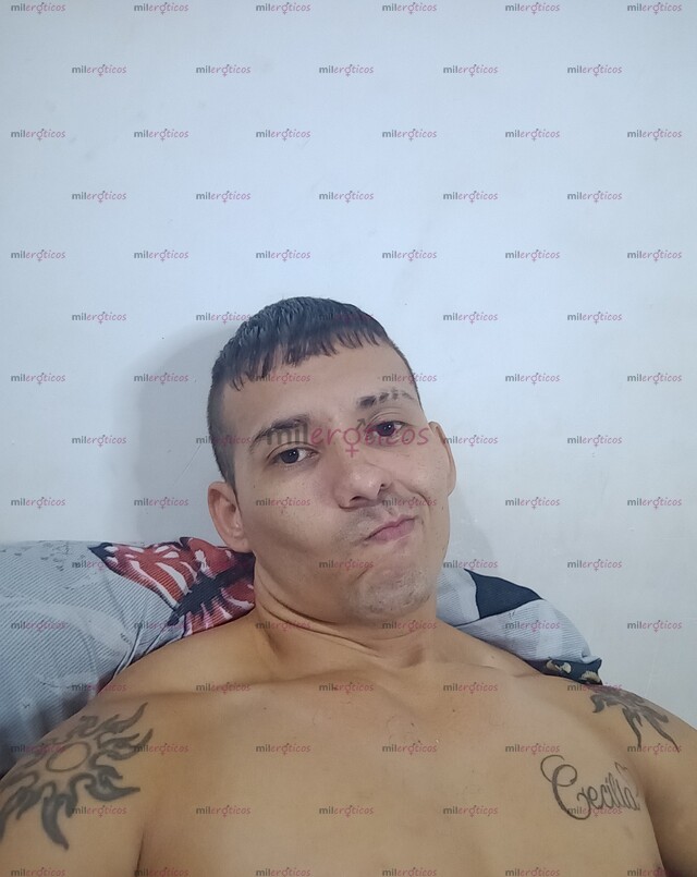 FOTOS DE HOMBRE HETEROSEXUAL DE GYM CUERPO ATLÉTICO SOLO TRABAJO CON MUJERES ESCRIBE