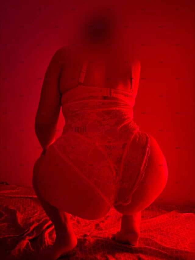 FOTOS DE OJOS VERDES CULONA SOY UNA MADURA ME GUSTA QUE ME CHUPEN LAS TETAS 300 Y 400