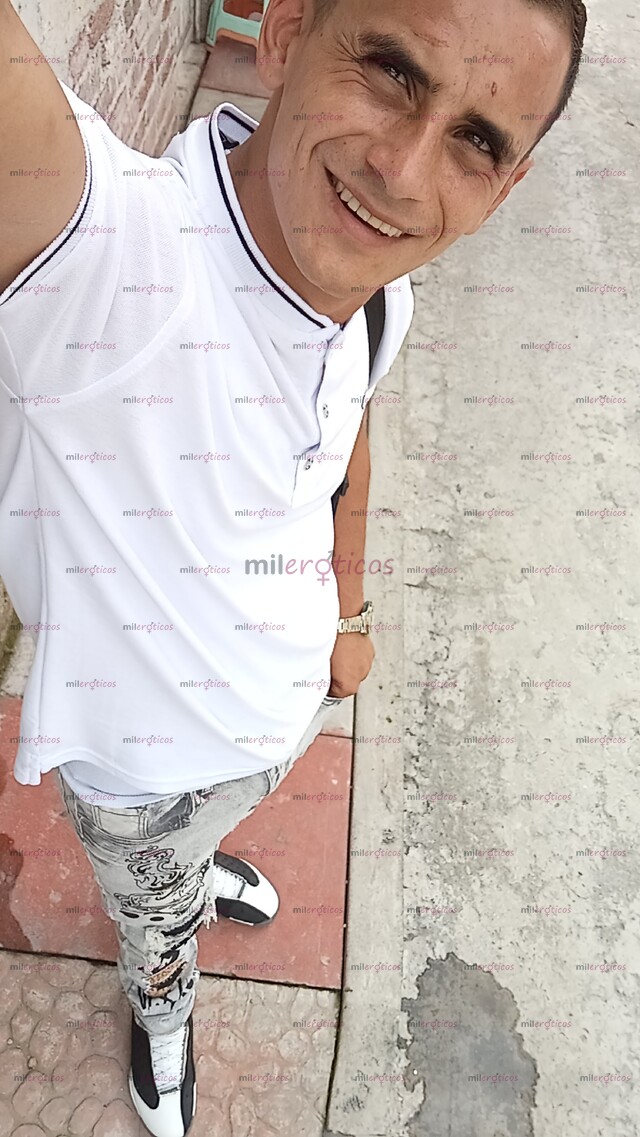 FOTOS DE QUIERES. UN BUEN SEXO SOLO ESCRIBE PRECIOS MUY BUENOS Y PLACENTERO PASATE POR ÁX