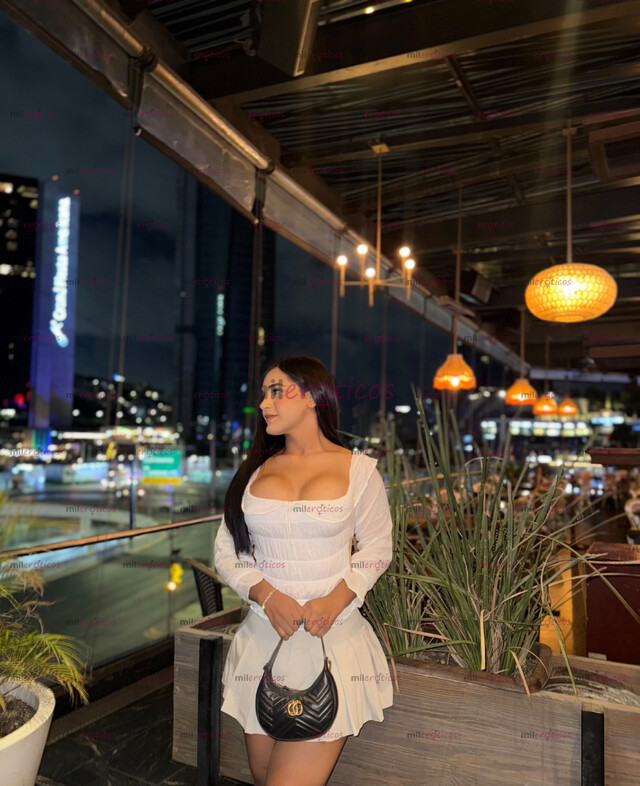 FOTOS DE HERMOSA Y MUY FEMENINA, NO TE QUEDES CON LAS GANAS DE CONOCERME