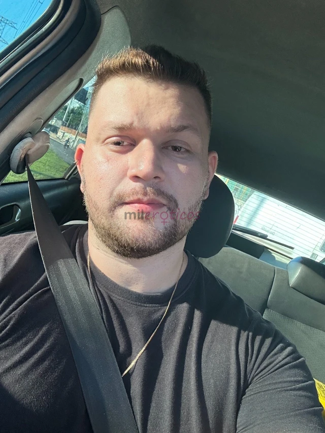 Ruivo ativo dominador e leitador 18 cm de dote 29 anos 1 88 de altura 98 kg parrudotambem posso ir ate seu local aceito todas formas de pagamento pix...