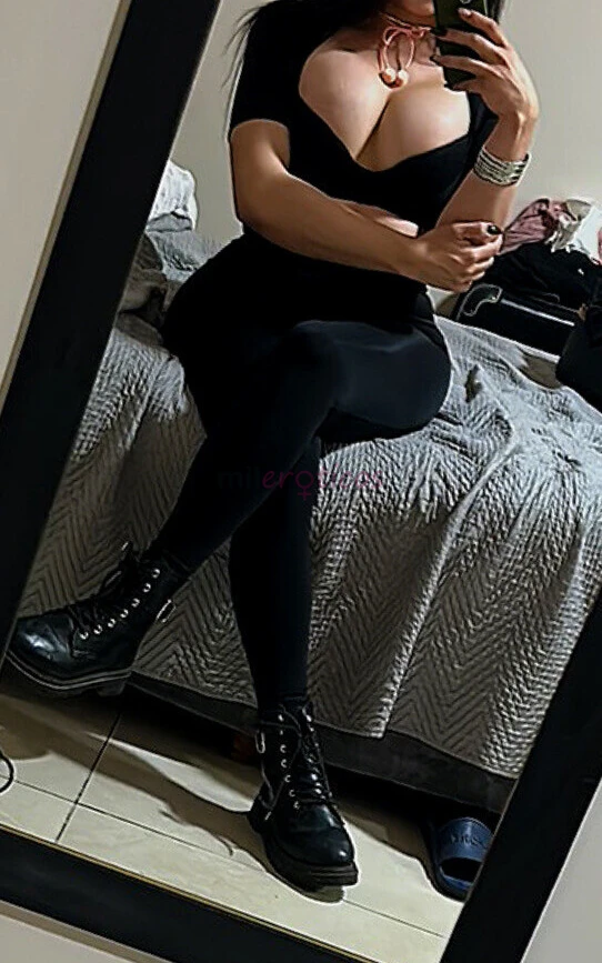 Hola amor soy pri una nena trans recien llegada a esta hermosa provincia para pasarla super siempre atenta y predispuesta solita sin apuros te podes r...