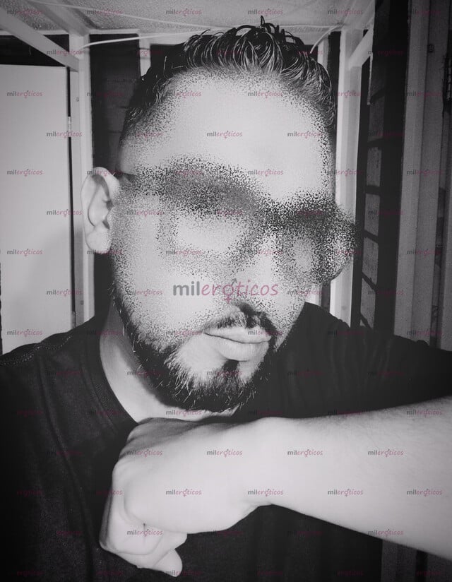 FOTOS DE GIGOLÓ VIP PARA DAMA MILF HOTWIFE O SUMISA CONTENIDO FETICHE FANTASÍA TRÍO BDSM