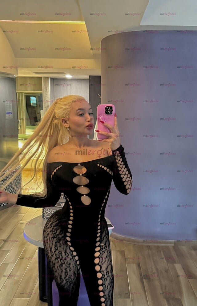 FOTOS DE TU PUTITA FAVORITA ESTA AQUI PARA SACIAR TUS GANAS DE PLACER