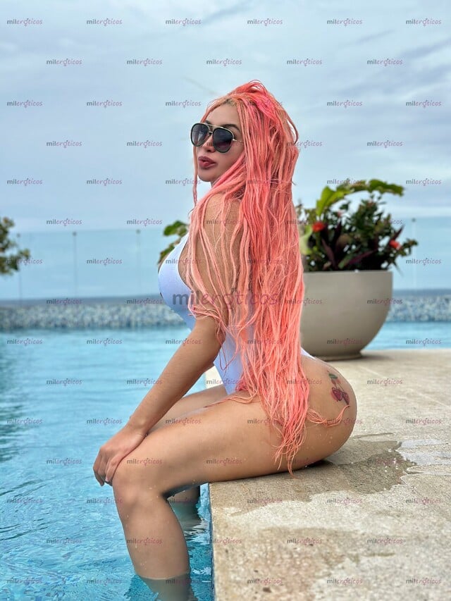 FOTOS DE TU PUTITA FAVORITA ESTA AQUI PARA SACIAR TUS GANAS DE PLACER