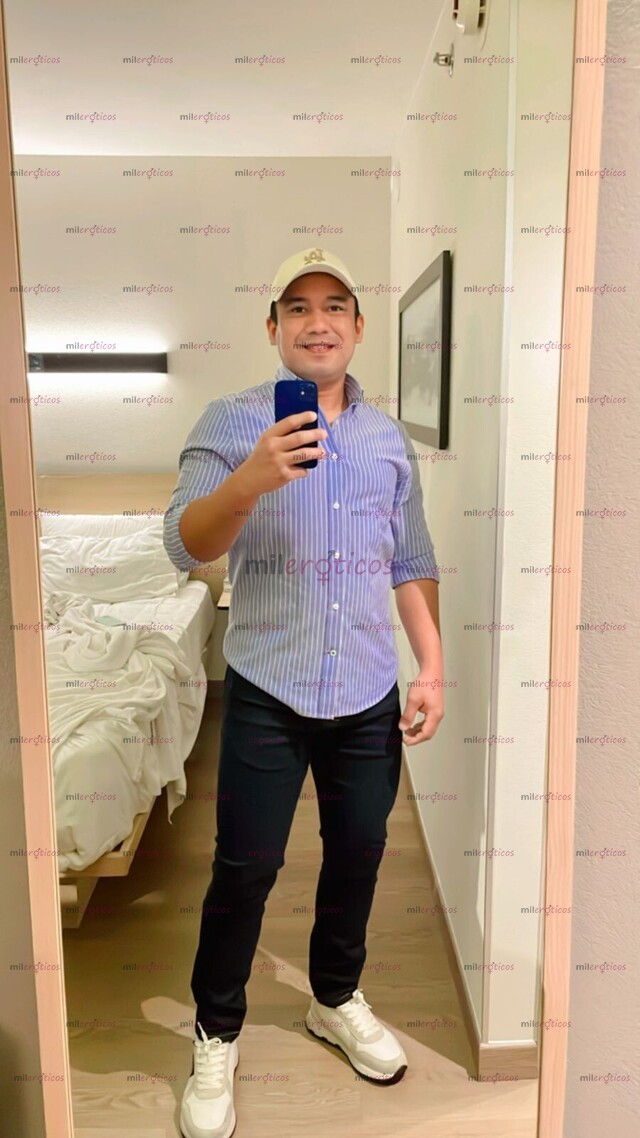 FOTOS DE CHAVO CALIENTE Y MUY COMPLACIENTE DISPONIBLE PARA TI