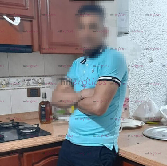 FOTOS DE SOY ESTEBAN, MORENO FLACO CON GANAS DE COGER RICO.