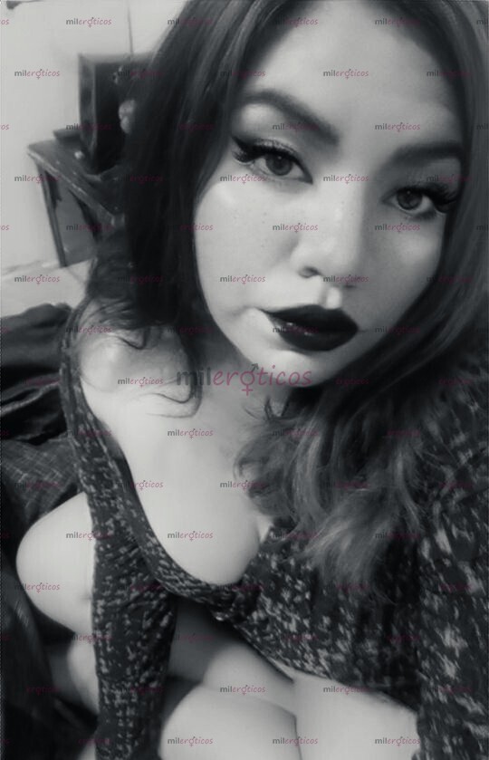 FOTOS DE SOY LIZZY ,TU MEJOR OPCIÓN ,SOY UNA CHICA CON CURVAS PERO MUY CALIENTE