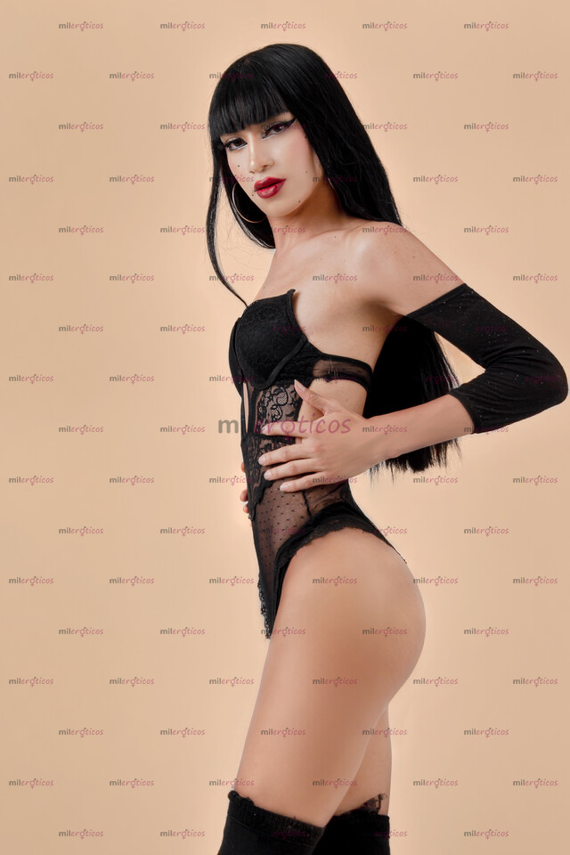 FOTOS DE SHARI ,NUEVA NIÑA,LA MEJOR MODELO CON SU CINTURA EN ACCIÓN