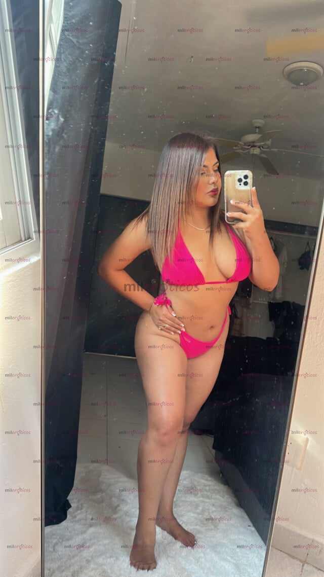 FOTOS DE HERMOSA Y JOVEN VENEZOLANA MOJADITA, TODA APRETADITA Y CULONCITA COMO TE GUSTA