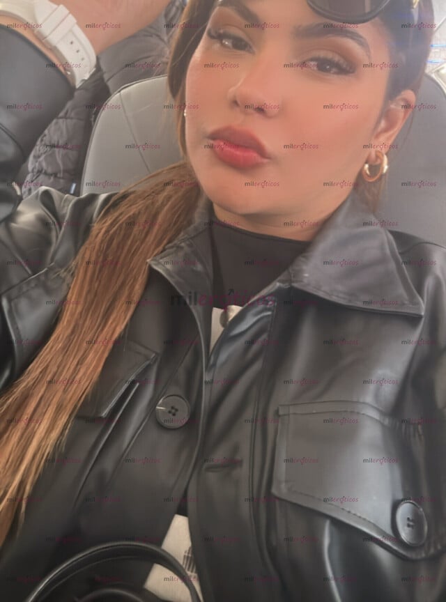 FOTOS DE HERMOSA Y JOVEN VENEZOLANA MOJADITA, TODA APRETADITA Y CULONCITA COMO TE GUSTA