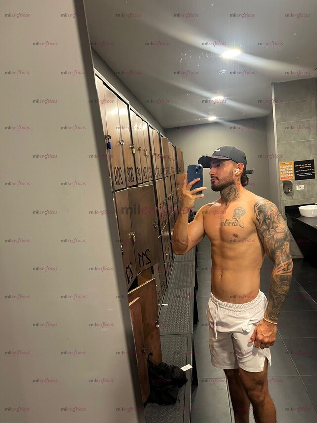 FOTOS DE JADE ESPECIALISTA EN TÉCNICAS DE RECUPERACIÓN FÍSICA Y ENERGÉTICAS NURU COLOMBIA