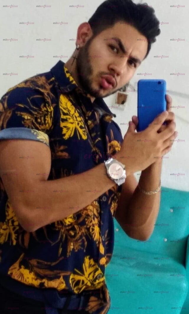 FOTOS DE BARBERO MORBOSO BUSCANDO CULOS PARA REVENTAR Y VERGAS PARA DESLECHAR..