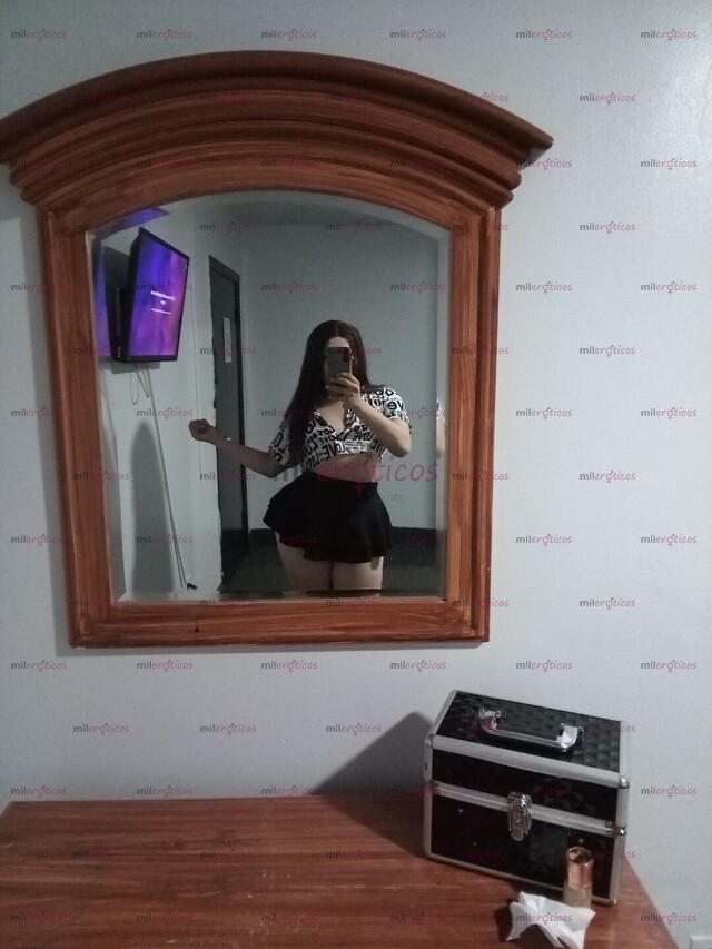 FOTOS DE ACTIVA DOMINANTE CON 18 CM QUE TE HARÁN SENTIR LAS SENTIR COMO UNA PUTA