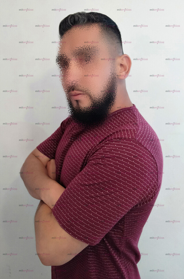 FOTOS DE GIGOLÓ HETERO VIP PARA DAMAS MADURAS O VETERANAS VOYEUR TRÍOS SEXO INTERRACIAL