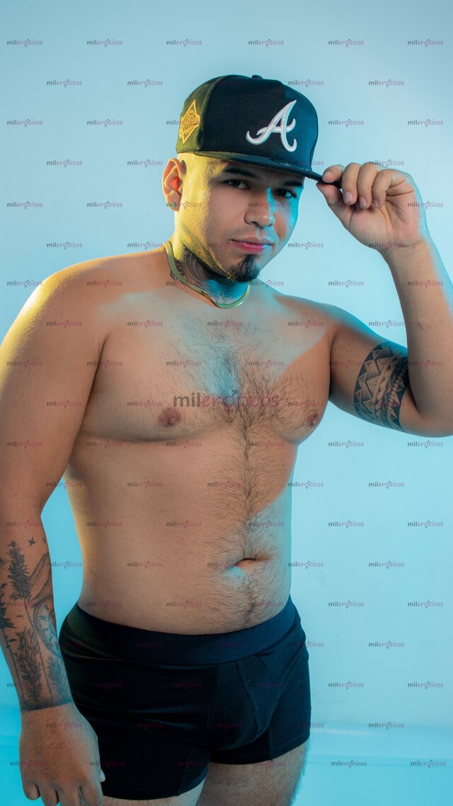 FOTOS DE MACHO VARONIL TATUADO COMPLACIENTE ACTIVO CON SITIO PRIVADO