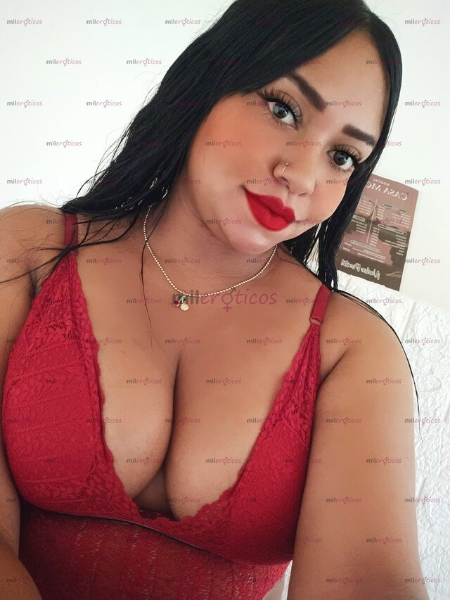 FOTOS DE HERMOSA MORENA VIP DE 25 AÑOS TE HAGO UNA RICA MAMADA ENSALIBADA VEN Y CONOCEME