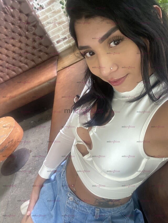 FOTOS DE CAMILA CON SITIO HERMOSA TRANS FEMENINA Y MUY COMPLACIENTE