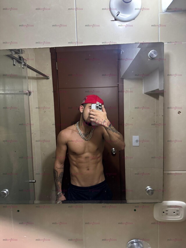 FOTOS DE HOLA SOY JALE UN CHICO CON UNA VERGA DE 21 CM DISPUESTO A COMPLACERTE
