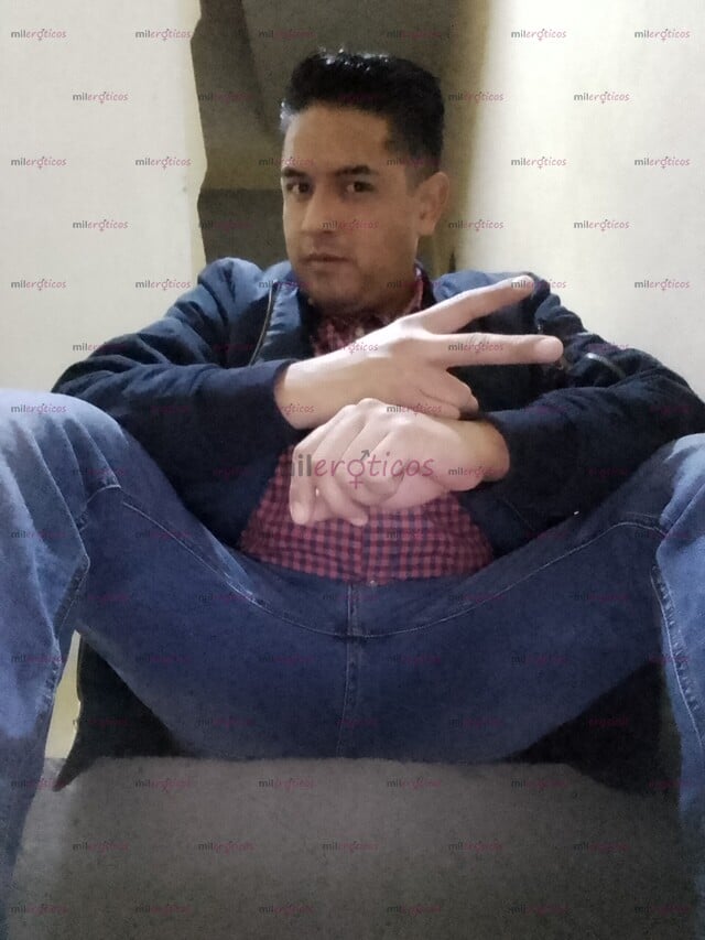 FOTOS DE JOVEN COMPLACIENTE LIMPIO LISTO PARA CUMPLIR CON TUS FANTASÍAS