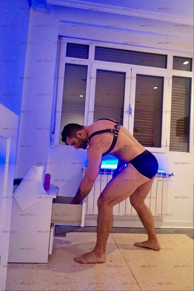 FOTOS DE MASAJISTA PAISA MACHO VARONIL CUERPO DE GYM TATUADO