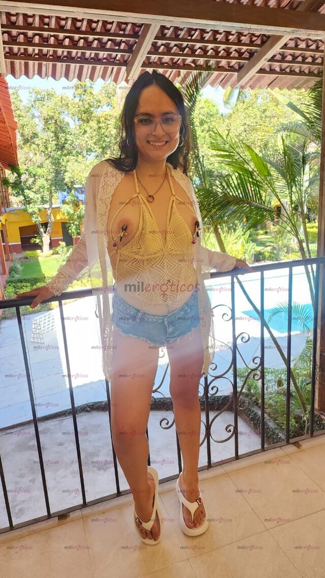 FOTOS DE LLUZZECITA, CHICA ARDIENTE, CALIENTE Y PERVERSA