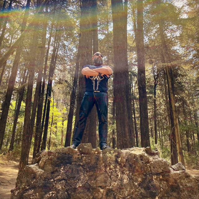 FOTOS DE BIKER, LEATHER, MUSCULOSO. SIMPLEMENTE LA MEJOR OPCION PARA TI...