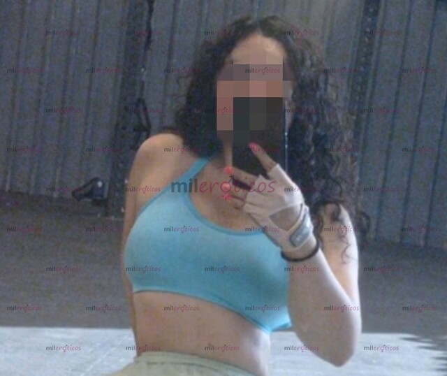 FOTOS DE SCORT VIP TENGO 23 AÑOS ,TE HARÉ PASAR UN RATO DELICIOSO CORAZÓN