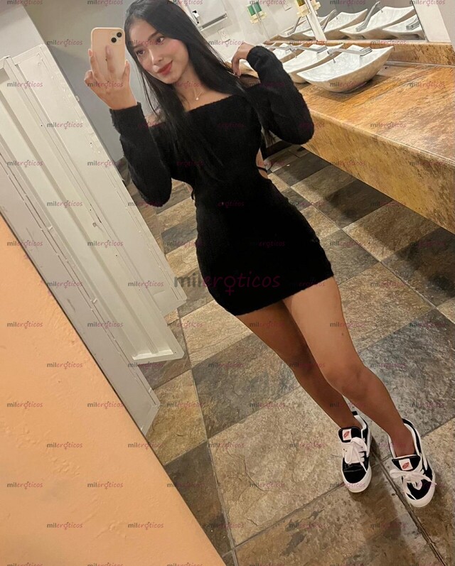 FOTOS DE HERMOSA NENA PETIT 21 AÑOS INICIANDO EN EL AMBIENTE