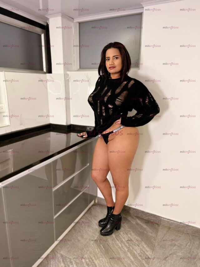 FOTOS DE EXCELENTES PIERNAS Y GLÚTEOS TONIFICADOS MORENA ARDIENTE CON MUCHA PICARDÍA