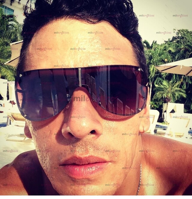 FOTOS DE MANOS GRANDES FUERTES Y EXPERTAS. A HOTEL O DOMICILIO